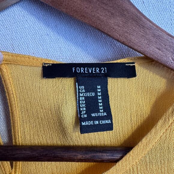 Forever 21 Size M Yellow Tiered Maxi Dress Short Sleeve Lightweight Sheer - Picture 4 of 9